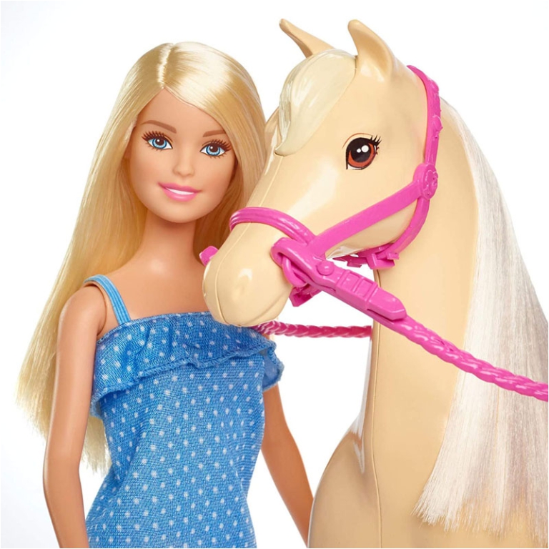 BARBIE CON CAVALLO E ACCESSORI 5