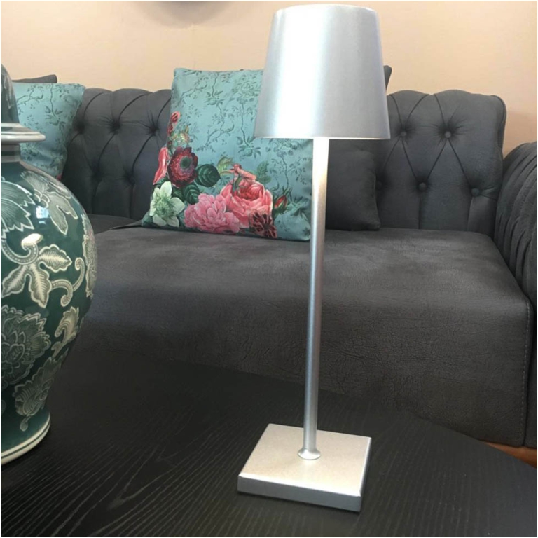 LAMPADA DA TAVOLO MIA    D10H38CM ARGENTO